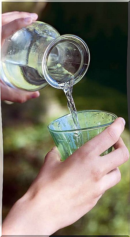 glass of water 